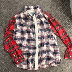 American Eagle Red and Blue Mixed Plaid Button-Up Shirt